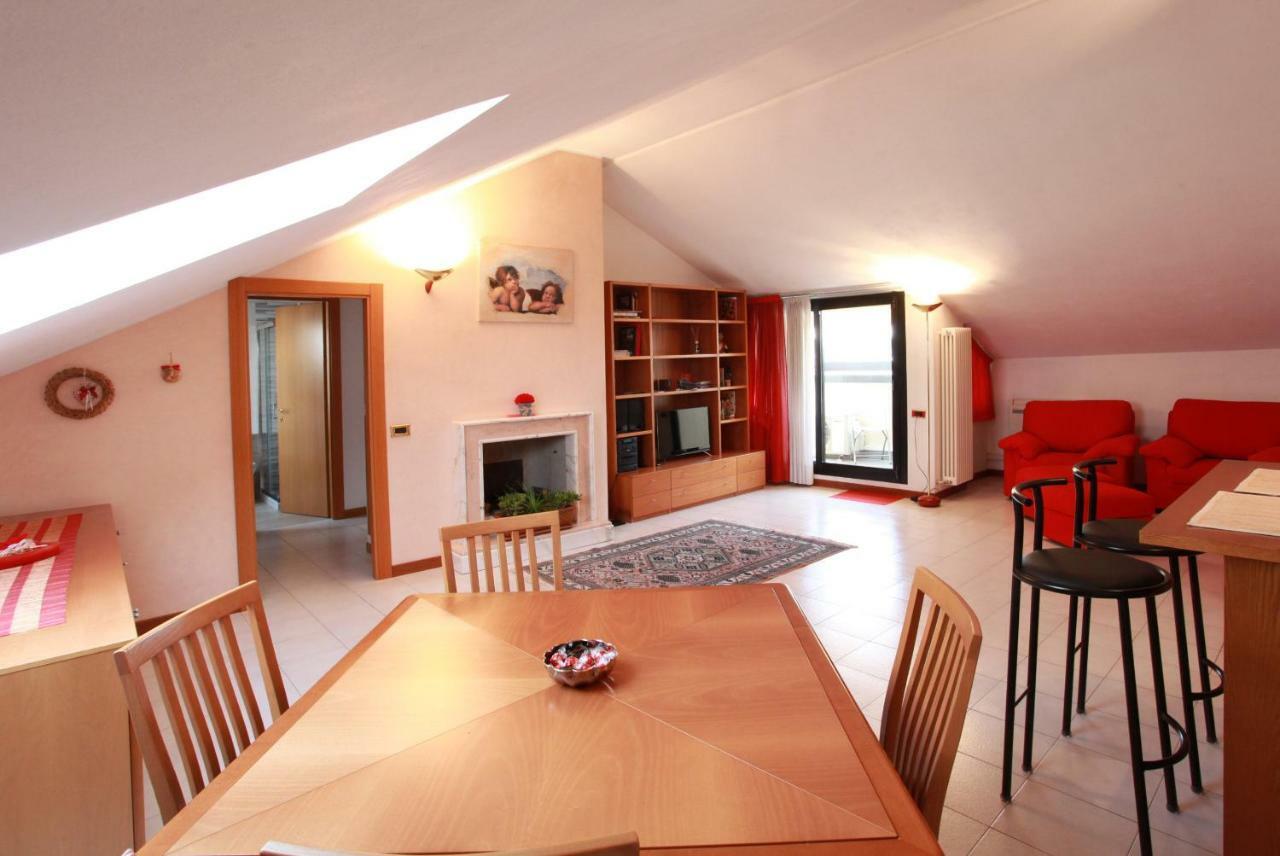 Casa Vacanze Margarita Bergamo Luaran gambar
