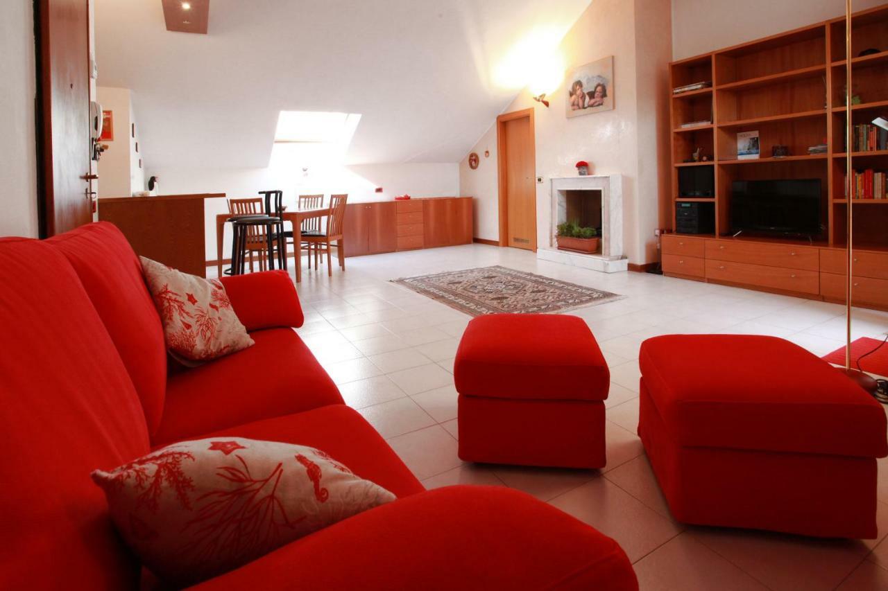 Casa Vacanze Margarita Bergamo Luaran gambar