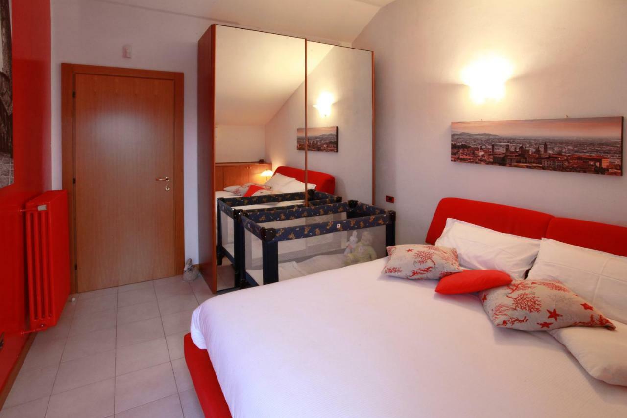 Casa Vacanze Margarita Bergamo Luaran gambar