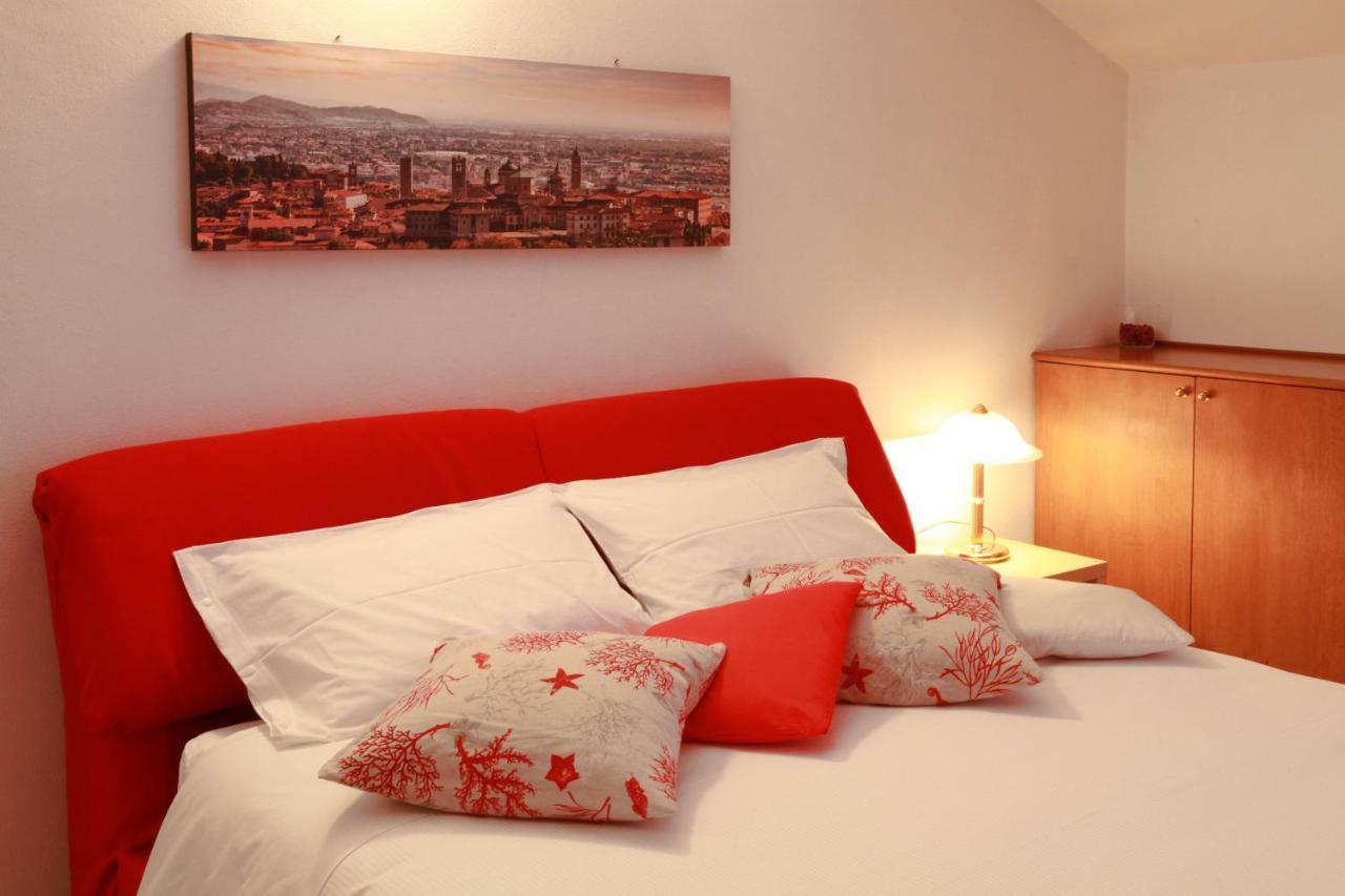 Casa Vacanze Margarita Bergamo Luaran gambar